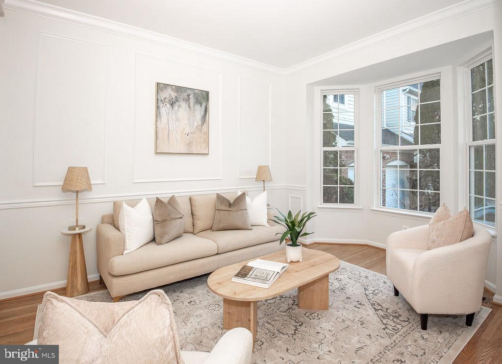 4183 Whitlow Place Chantilly, VA 20151 - Photo 5 of 68