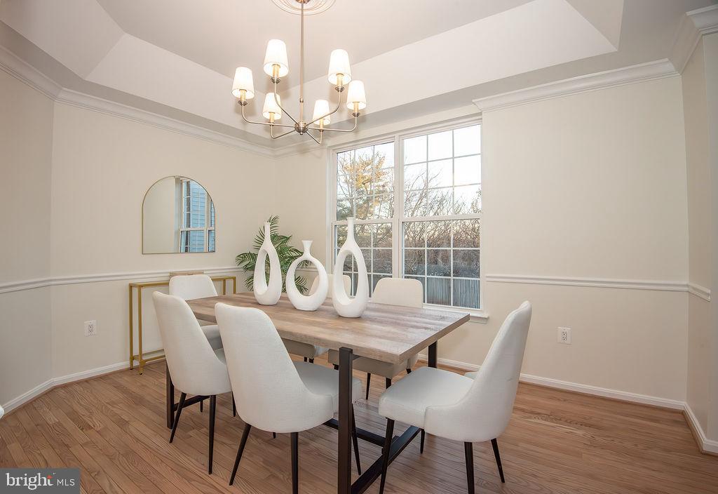 4183 Whitlow Place Chantilly, VA 20151 - Photo 9 of 68