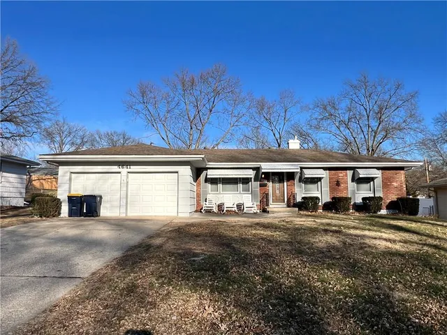$225,000 | 4641 Northeast Gladstone Avenue, Kansas City, MO 64117
