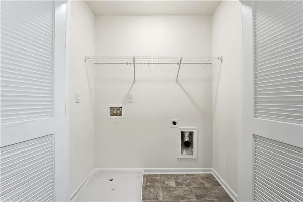 a view of walk in closet
