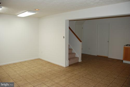 9000 Saffron Lane Silver Spring, MD 20901 - Photo 1 of 24 Living Room