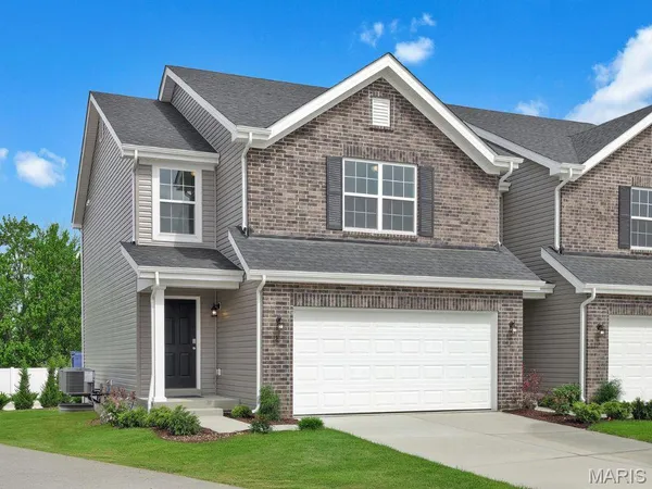 $349,900 | 41 Fairmount Grv Drive, St. Peters, MO 63376