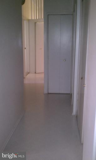 8120 Arrowhead Road Pikesville, MD 21208 - Photo 7 of 11 hallway