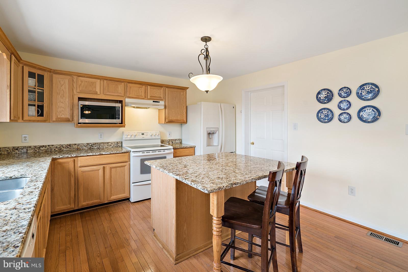 10399 Ada Road Marshall, VA 20115 - Photo 11 of 44 Gallery Image 11