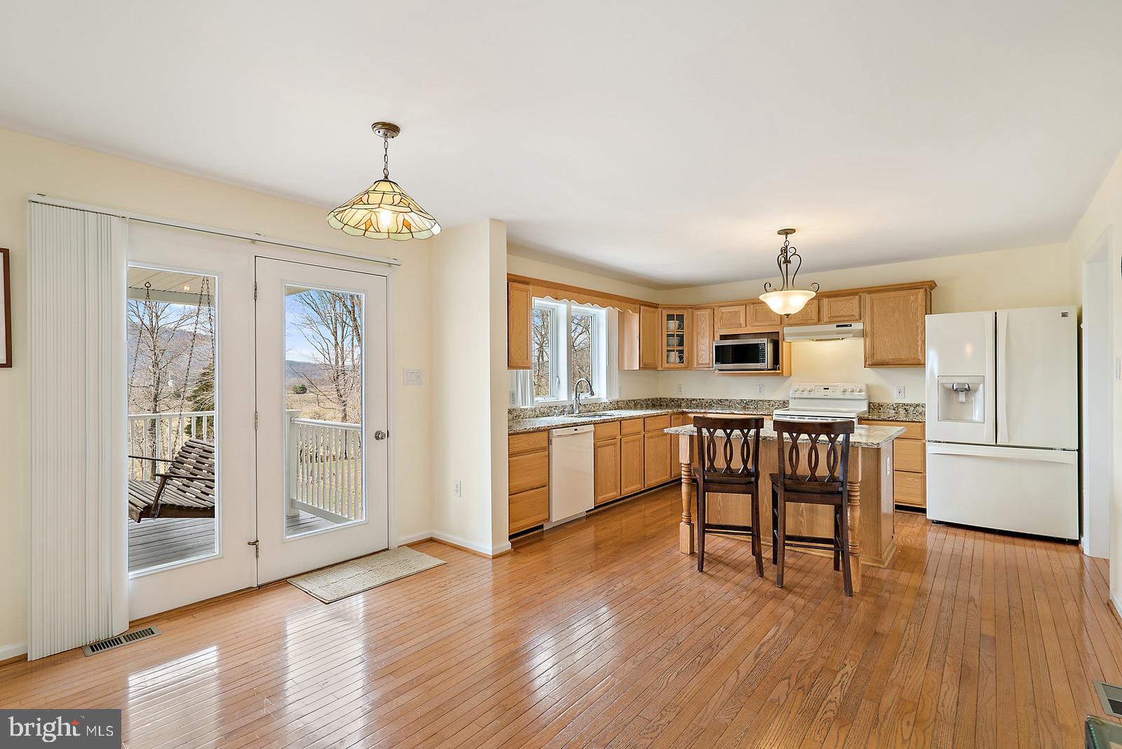 10399 Ada Road Marshall, VA 20115 - Photo 12 of 44 Gallery Image 12