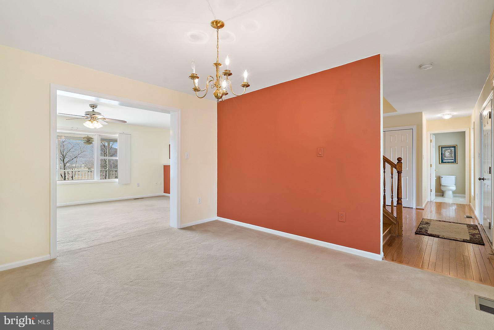 10399 Ada Road Marshall, VA 20115 - Photo 16 of 44 Dining Room