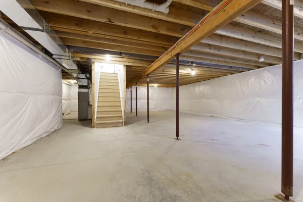 $389,785 | 28 Engelhardt Strasse, Jackson, MI 49201