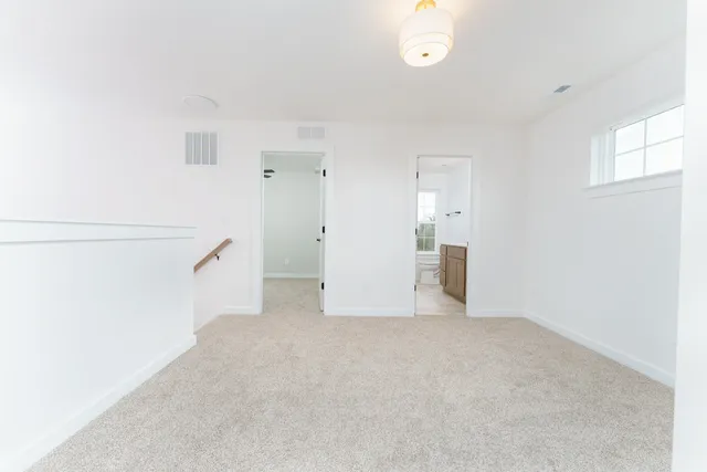 $389,785 | 28 Engelhardt Strasse, Jackson, MI 49201