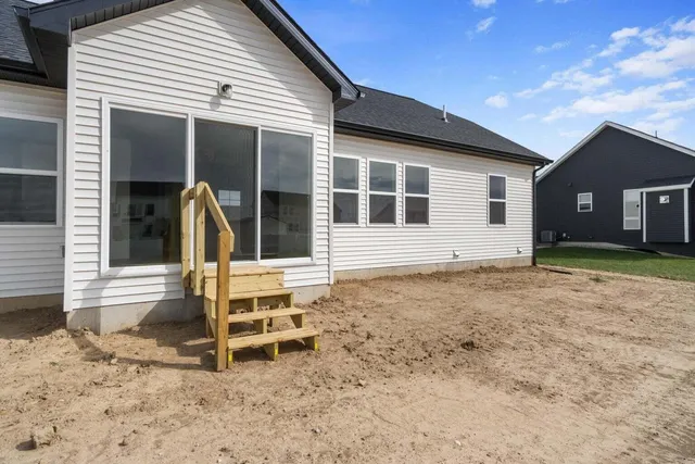 $359,560 | 28 Engelhardt Strasse, Jackson, MI 49201