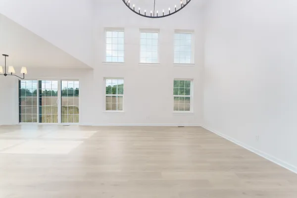 $389,785 | 28 Engelhardt Strasse, Jackson, MI 49201