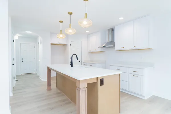 $389,785 | 28 Engelhardt Strasse, Jackson, MI 49201