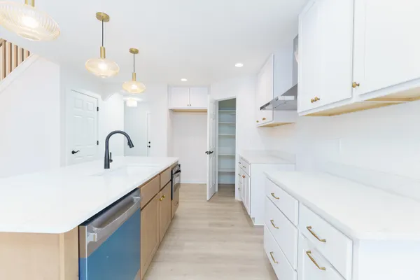 $389,785 | 28 Engelhardt Strasse, Jackson, MI 49201