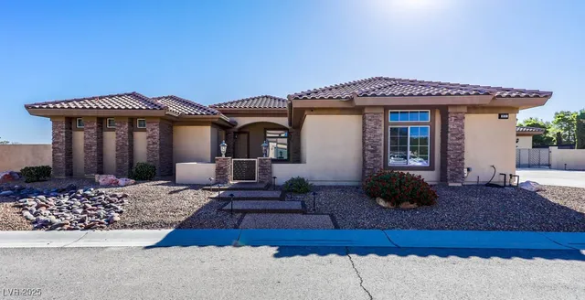 $1,300,000 | 271 East Shelbourne Avenue, Las Vegas, NV 89123
