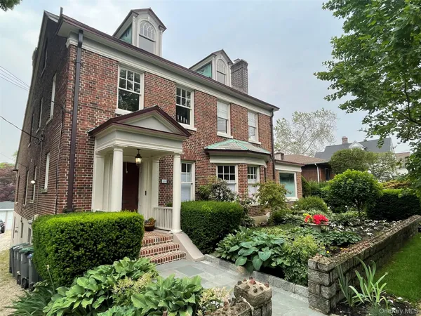 $4,100 | 330 Third Avenue, Pelham, NY 10803