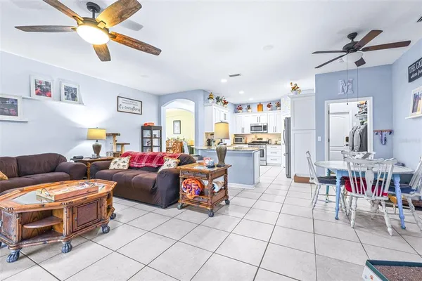 $555,000 | 16320 Bridgewalk Drive, Lithia, FL 33547