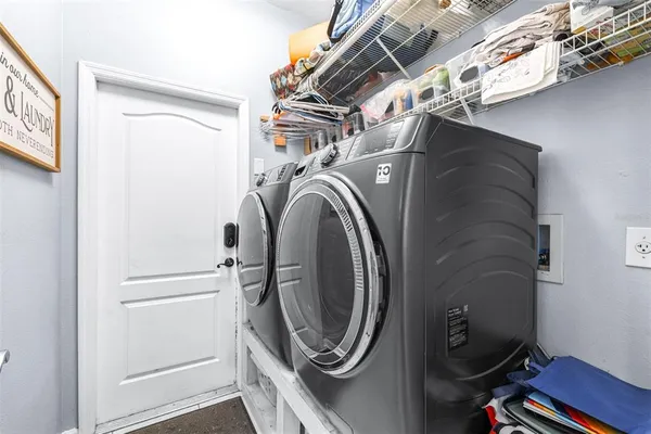 $555,000 | 16320 Bridgewalk Drive, Lithia, FL 33547