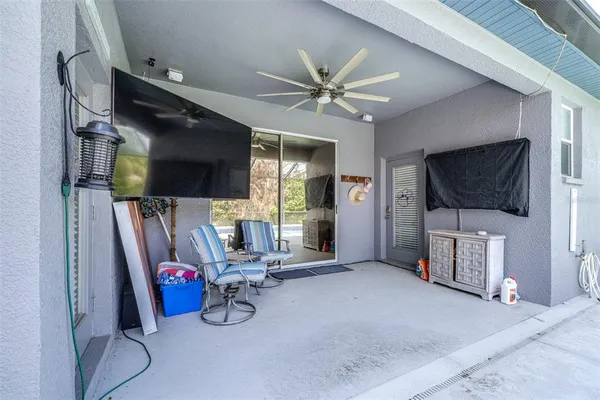 $555,000 | 16320 Bridgewalk Drive, Lithia, FL 33547