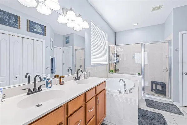 $555,000 | 16320 Bridgewalk Drive, Lithia, FL 33547