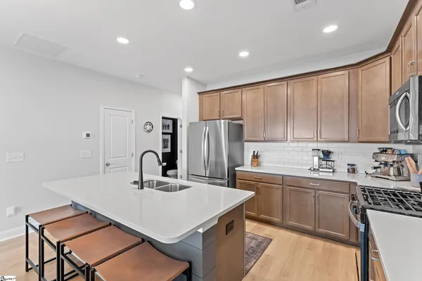 $277,500 | 34 Red Horse Way, Greer, SC 29651