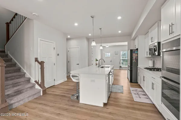 $610,000 | 18 Rosemary Way, Mount Laurel, NJ 08054