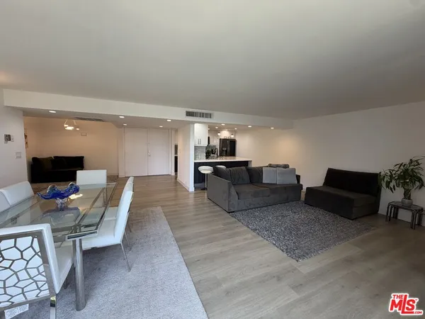 $5,300 | 10535 Wilshire Boulevard, Unit 1014, Los Angeles, CA 90024