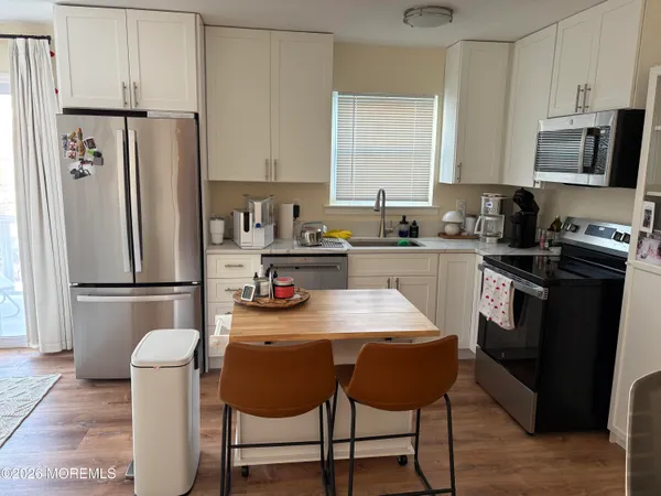 $2,300 | 410 8th Avenue, Unit B2, Asbury Park, NJ 07712
