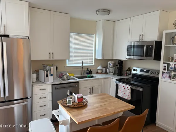 $2,300 | 410 8th Avenue, Unit B2, Asbury Park, NJ 07712