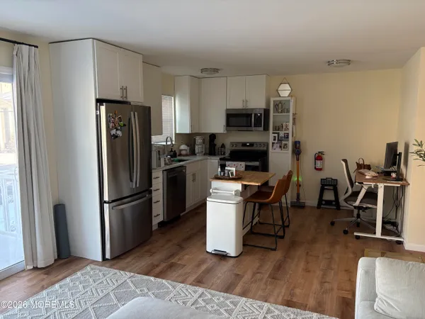 $2,300 | 410 8th Avenue, Unit B2, Asbury Park, NJ 07712