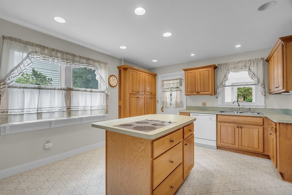 1 King Street Maynard, MA 01754 - Photo 11 of 36