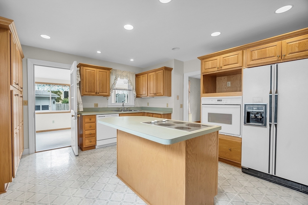 1 King Street Maynard, MA 01754 - Photo 16 of 36