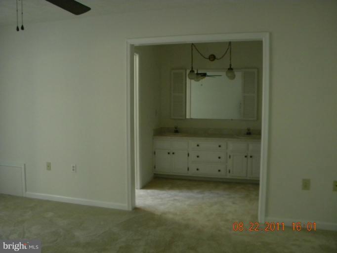 213 Henrico Road Front Royal, VA 22630 - Photo 27 of 29 Bedroom (Master)
