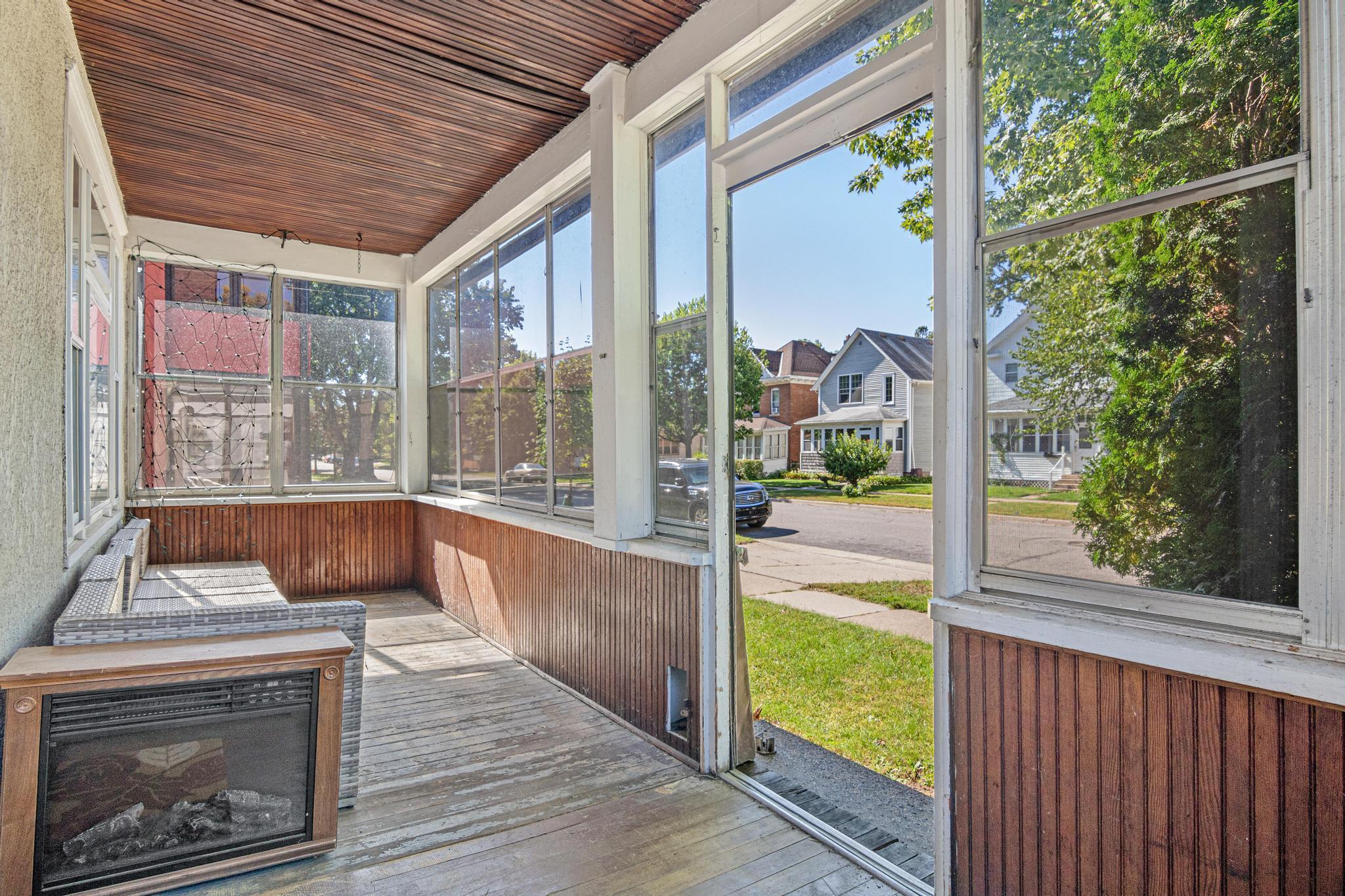 416 View Street St. Paul, MN 55102 - Photo 2 of 27