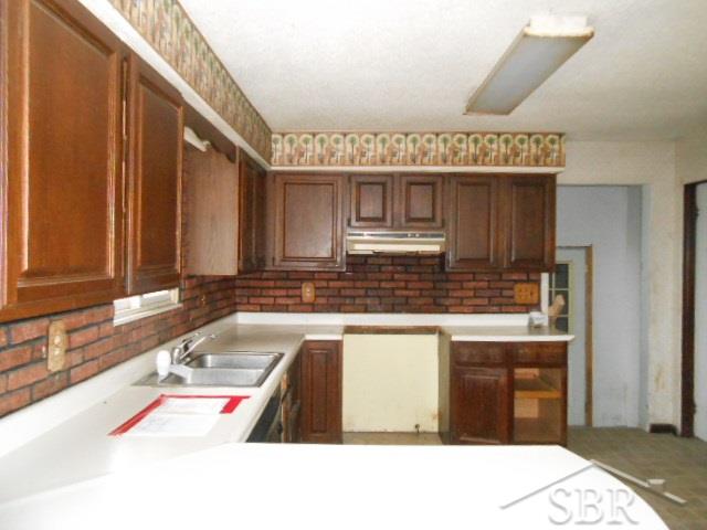828 East Seidlers Road Kawkawlin, MI 48631 - Photo 2 of 27 31311986-1.JPG