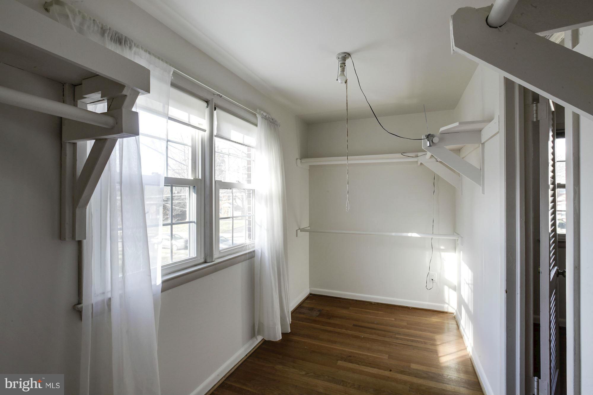 6933 Tyndale Street McLean, VA 22101 - Photo 18 of 25 Interior (General)