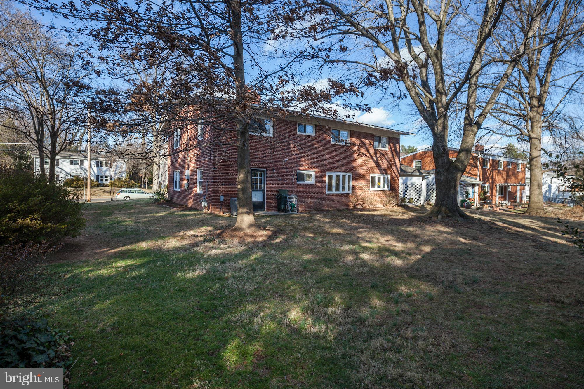 6933 Tyndale Street McLean, VA 22101 - Photo 24 of 25 Exterior (Rear)