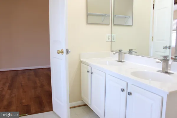 $2,995 | 42856 Golf View Drive, Chantilly, VA 20152