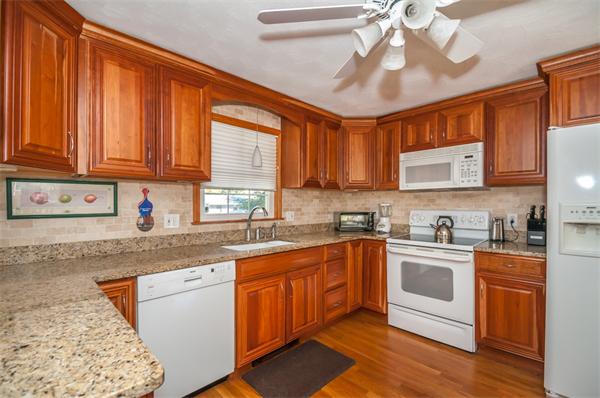 23 Antrim Road Peabody, MA 01960 - Photo 13 of 29 Gallery Image 13