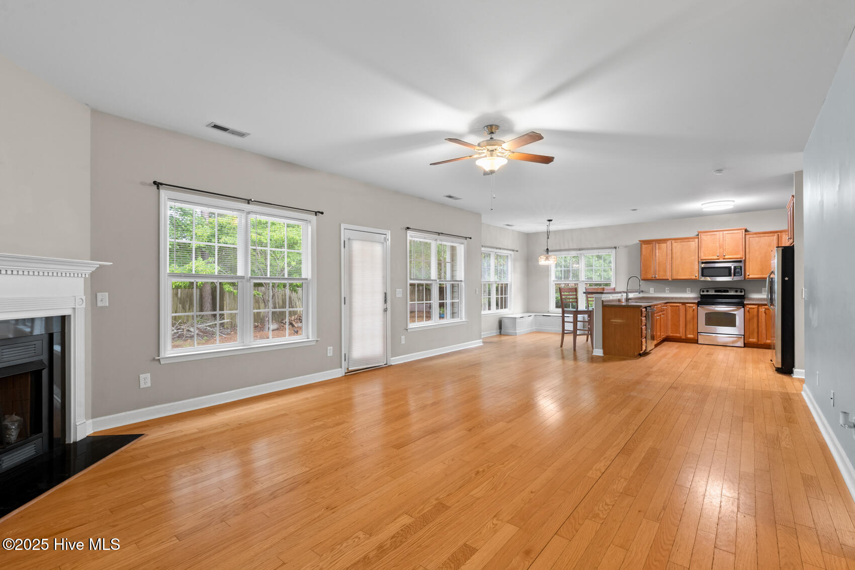 106 Rita Lane Hampstead, NC 28443 - Photo 7 of 34 rita-12