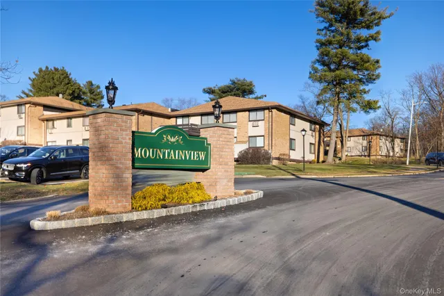 $325,000 | 765 Sierra Vista Lane, Valley Cottage, NY 10989