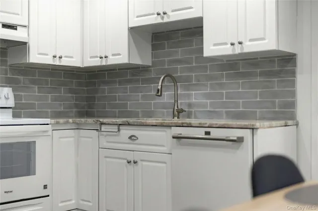 $325,000 | 765 Sierra Vista Lane, Valley Cottage, NY 10989