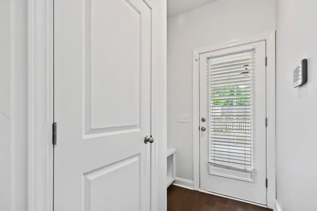 $3,400 | 165 Rowans Creek Drive, Charleston, SC 29492