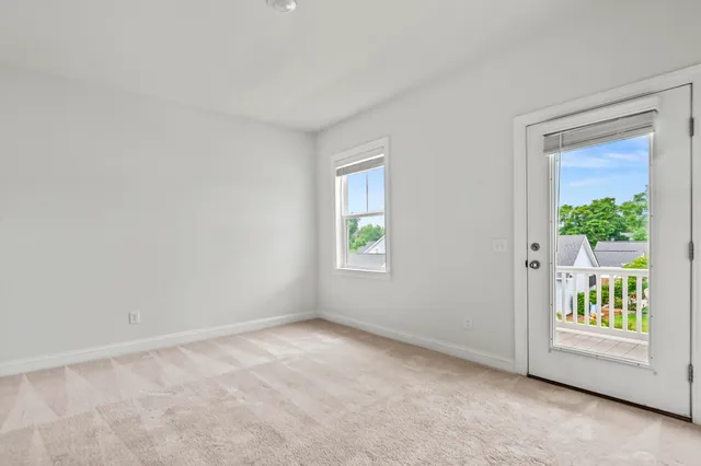 $3,400 | 165 Rowans Creek Drive, Charleston, SC 29492