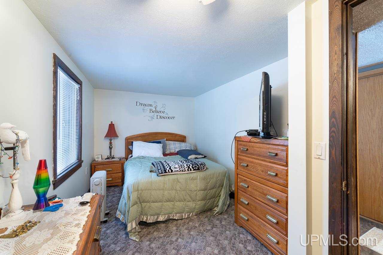 904 Willow Road Marquette, MI 49855 - Photo 24 of 38 Gallery Image 24
