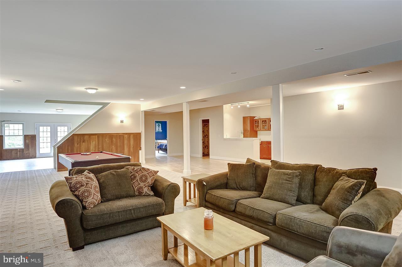 806 Longs Gap Road Carlisle, PA 17013 - Photo 17 of 25 Gallery Image 17