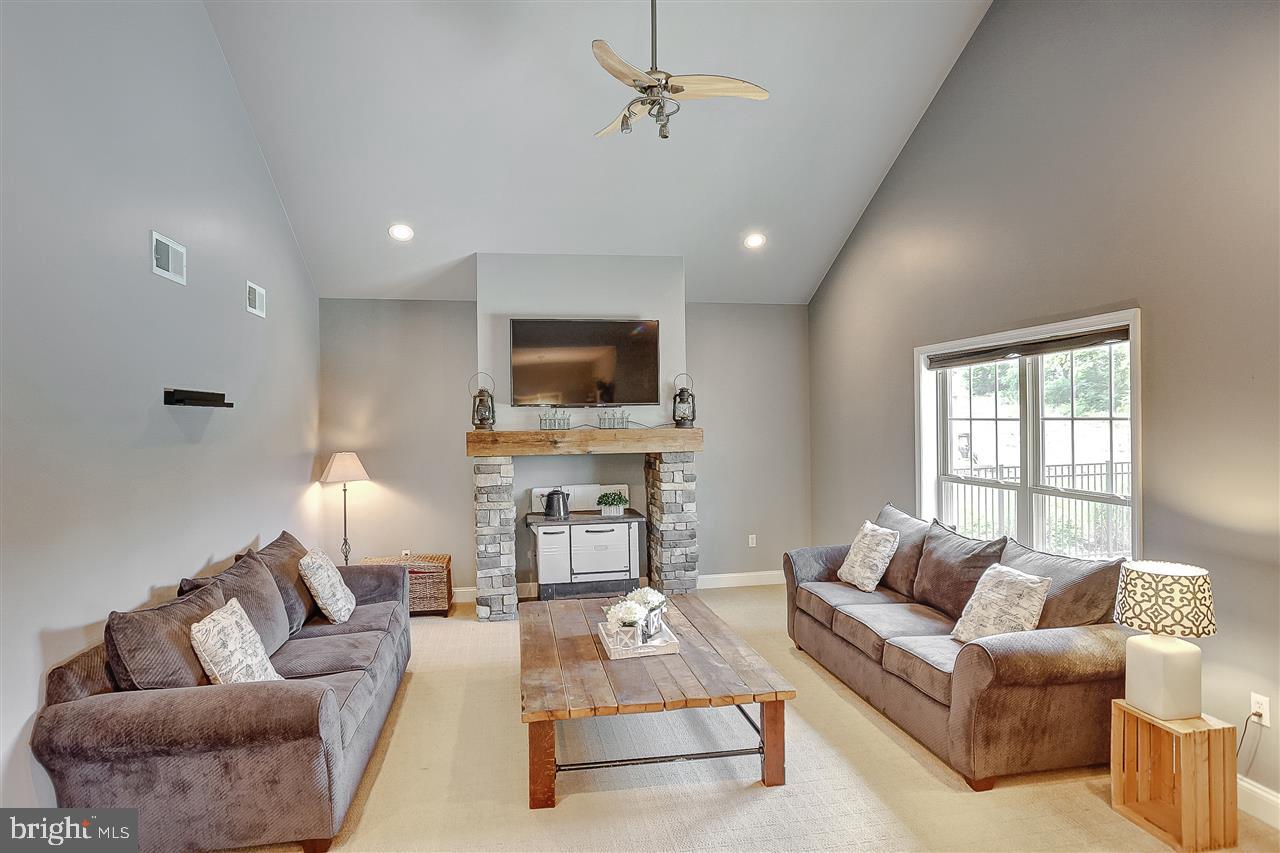 806 Longs Gap Road Carlisle, PA 17013 - Photo 8 of 25 Gallery Image 8