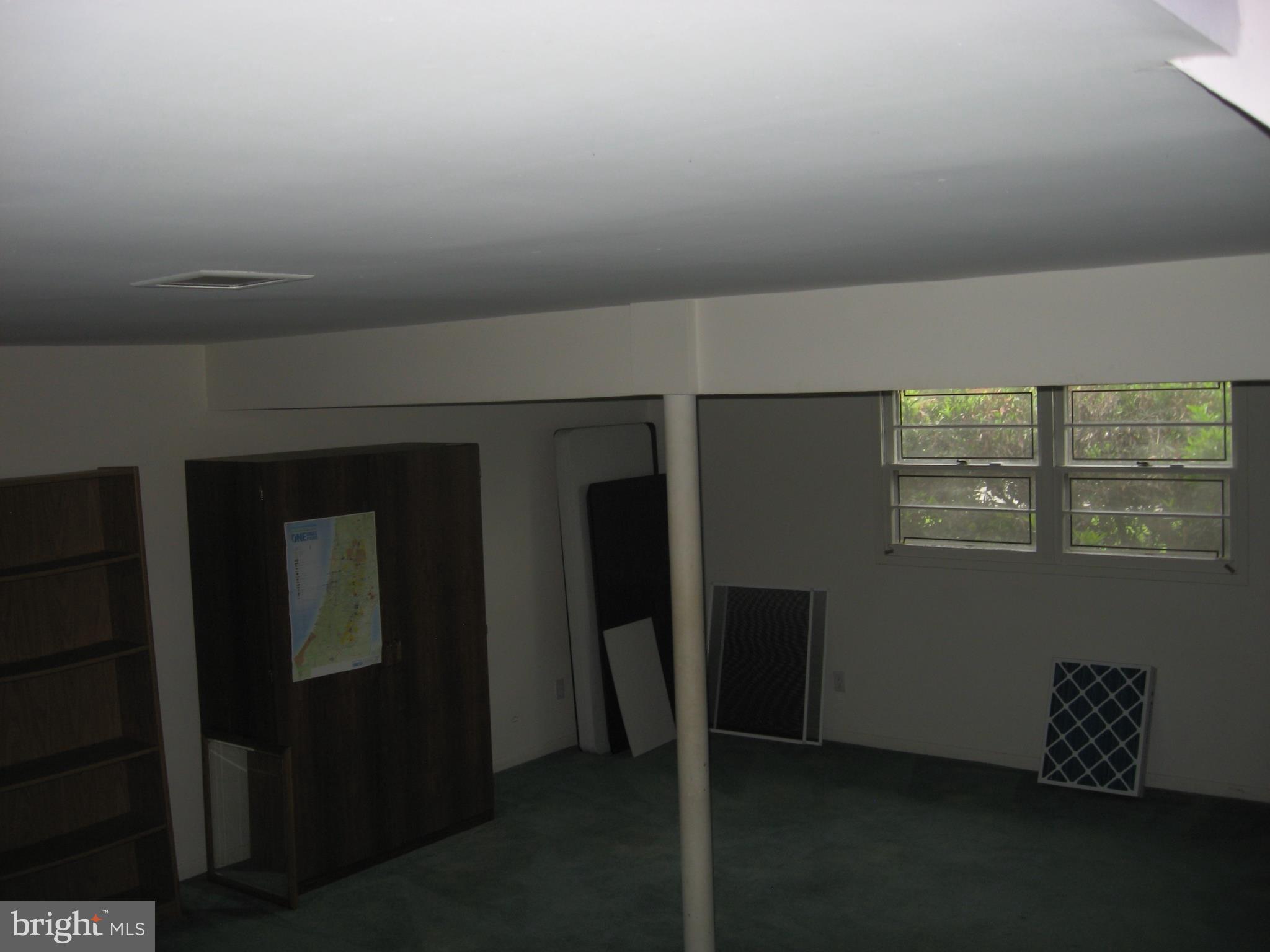 6504 Gardenwick Road Baltimore, MD 21209 - Photo 10 of 10 Bath (Master)