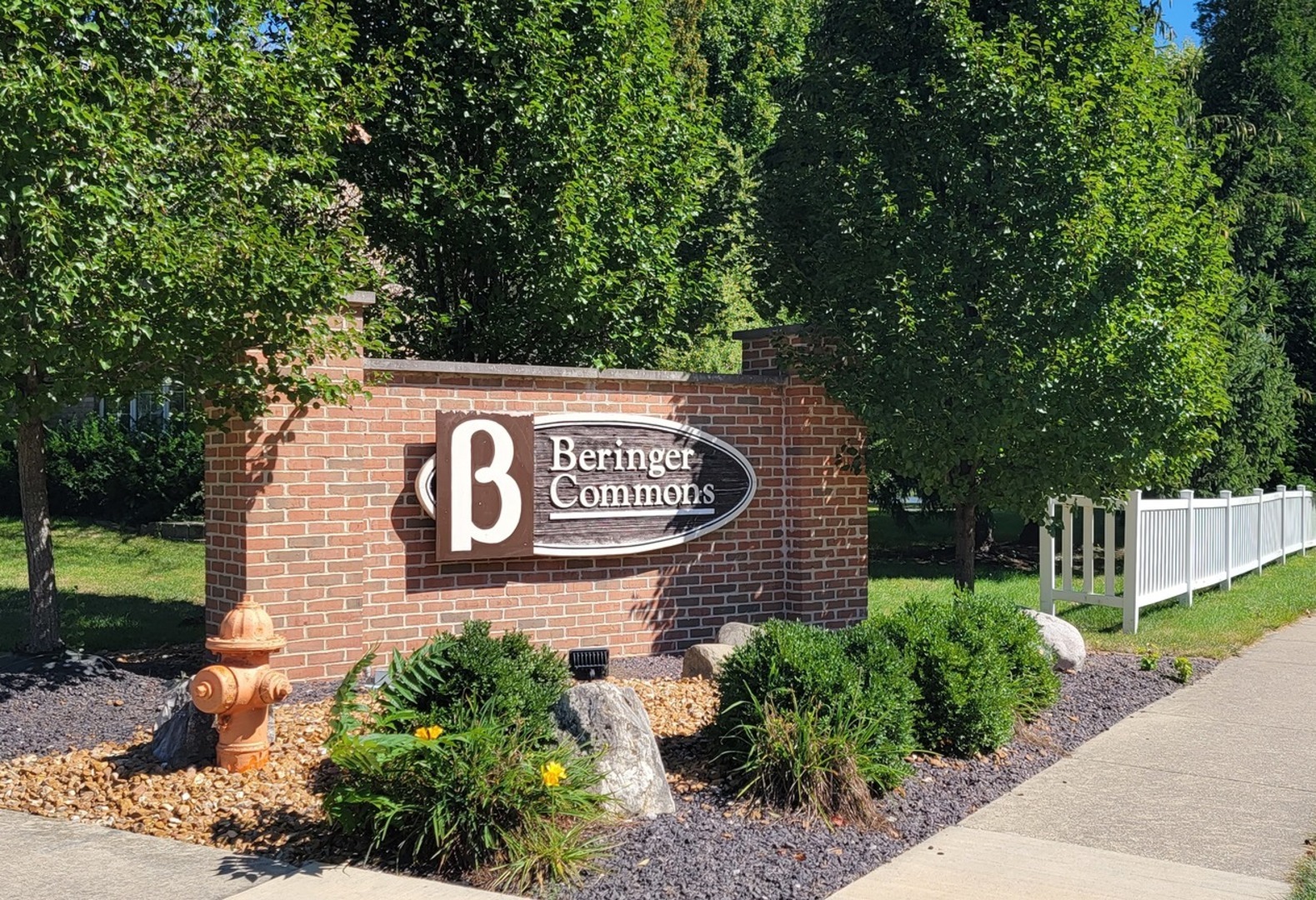 510 North Beacon Hl Cir  