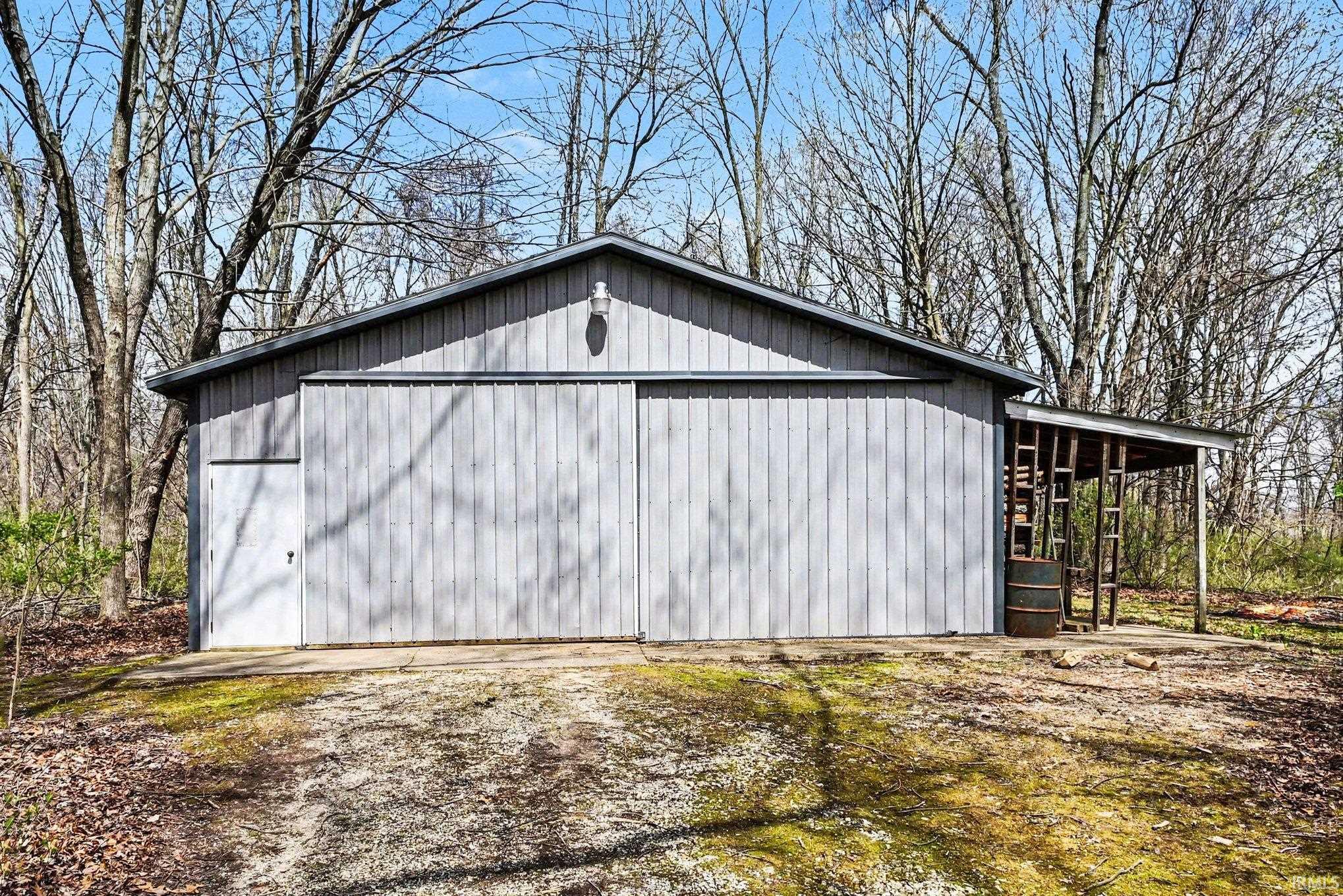 1305 Wooster Road Winona Lake, IN 46590 - Photo 4 of 33