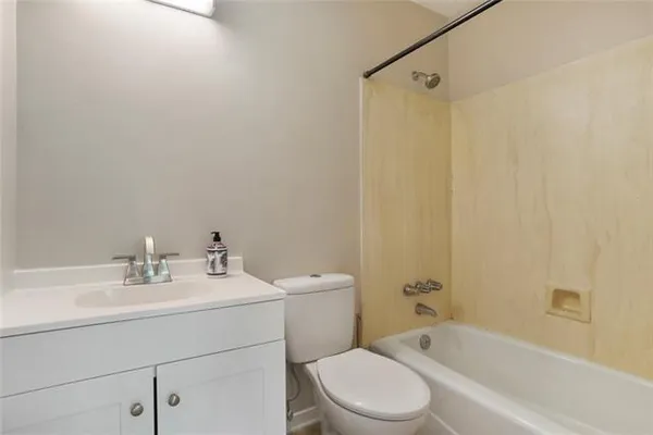 $1,550 | 217 West 9th Avenue, Covington, LA 70433