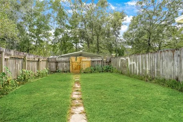 $1,550 | 217 West 9th Avenue, Covington, LA 70433